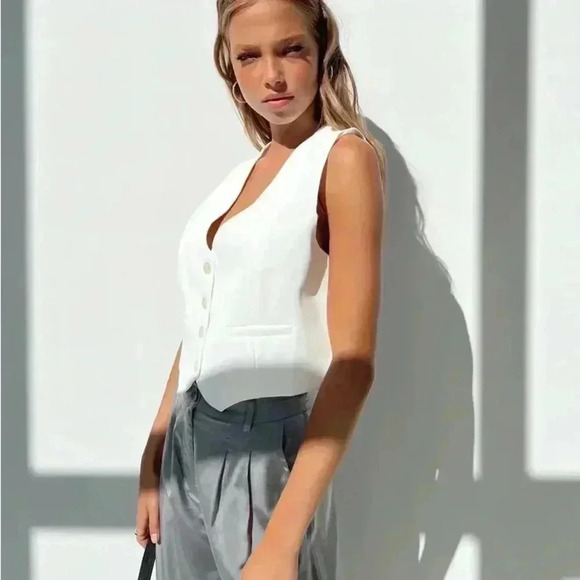 Princess Polly Lavine Vest Top - Picture 4 of 8